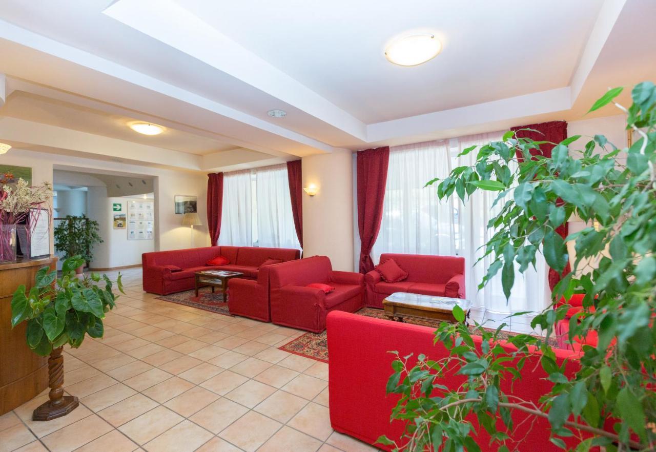 Hotel Gambrinus Abbadia San Salvator Dış mekan fotoğraf