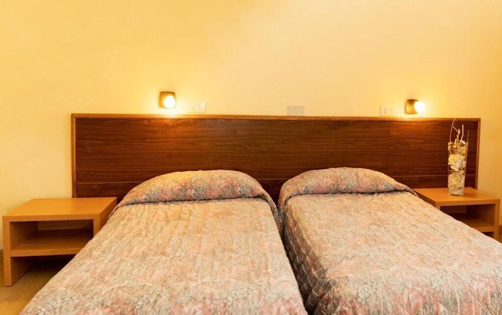 Hotel Gambrinus Abbadia San Salvator Dış mekan fotoğraf
