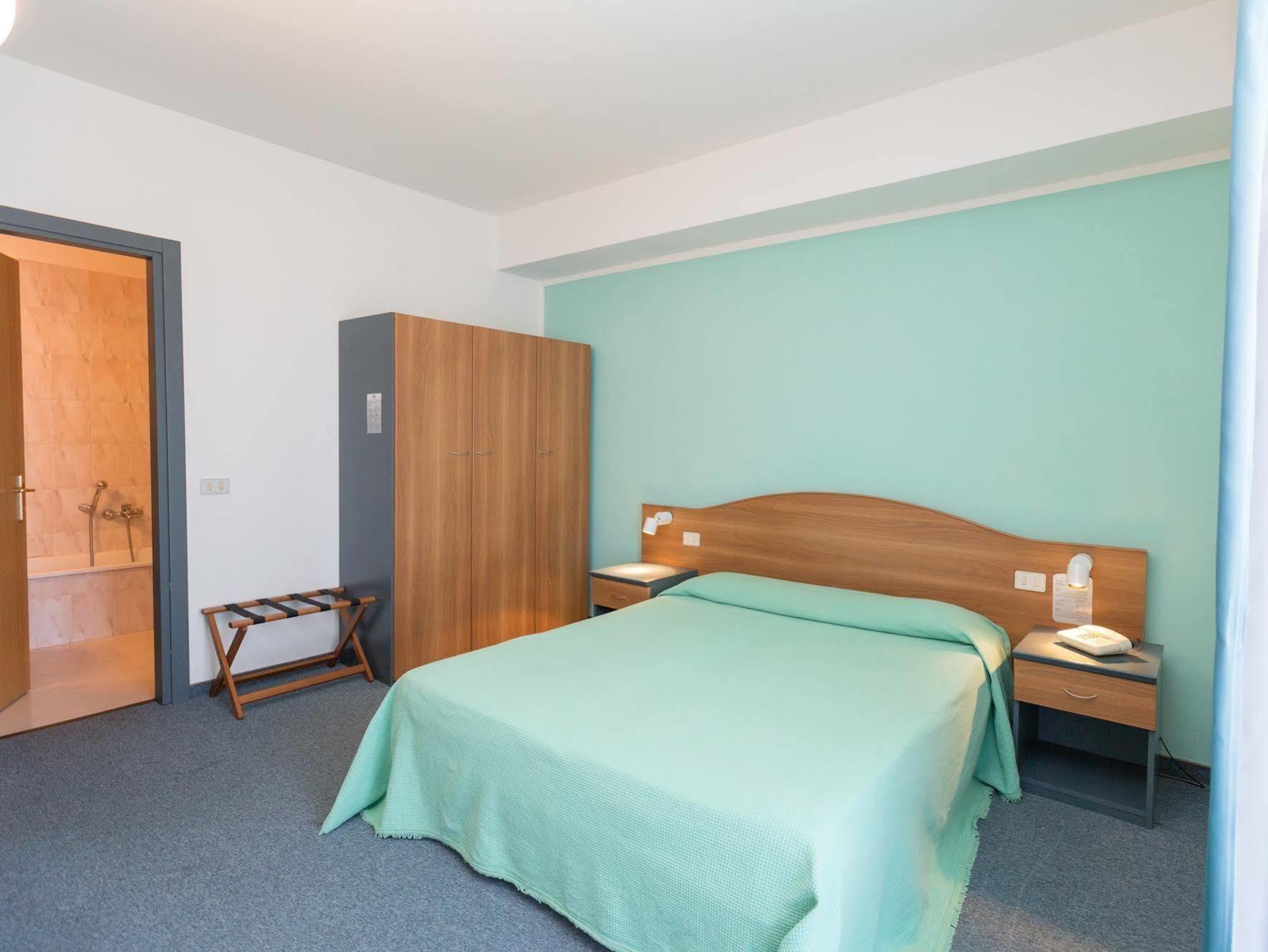 Hotel Gambrinus Abbadia San Salvator Dış mekan fotoğraf