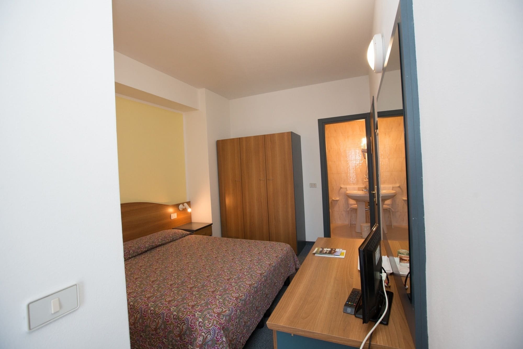 Hotel Gambrinus Abbadia San Salvator Dış mekan fotoğraf