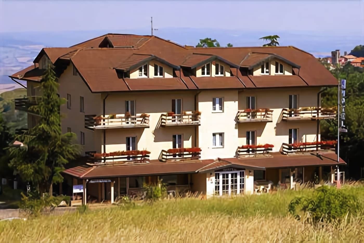 Hotel Gambrinus Abbadia San Salvator Dış mekan fotoğraf