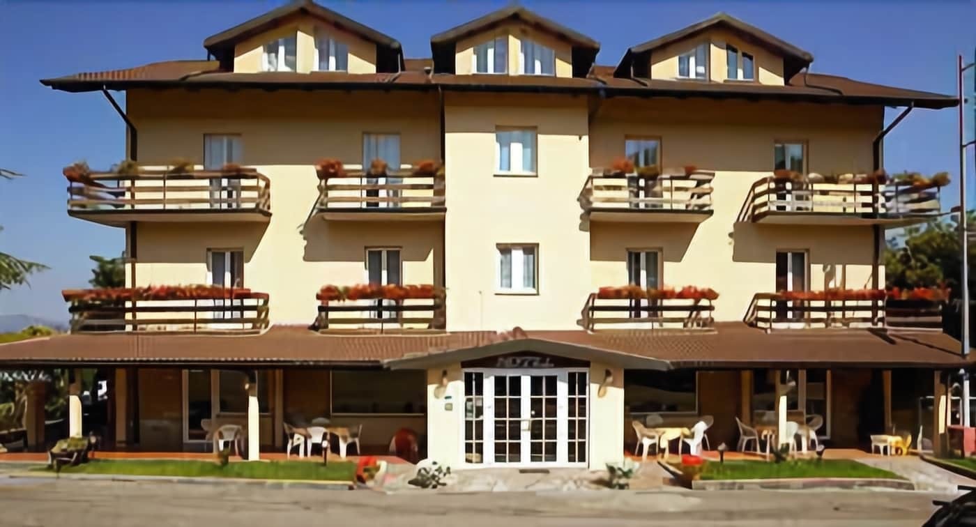 Hotel Gambrinus Abbadia San Salvator Dış mekan fotoğraf