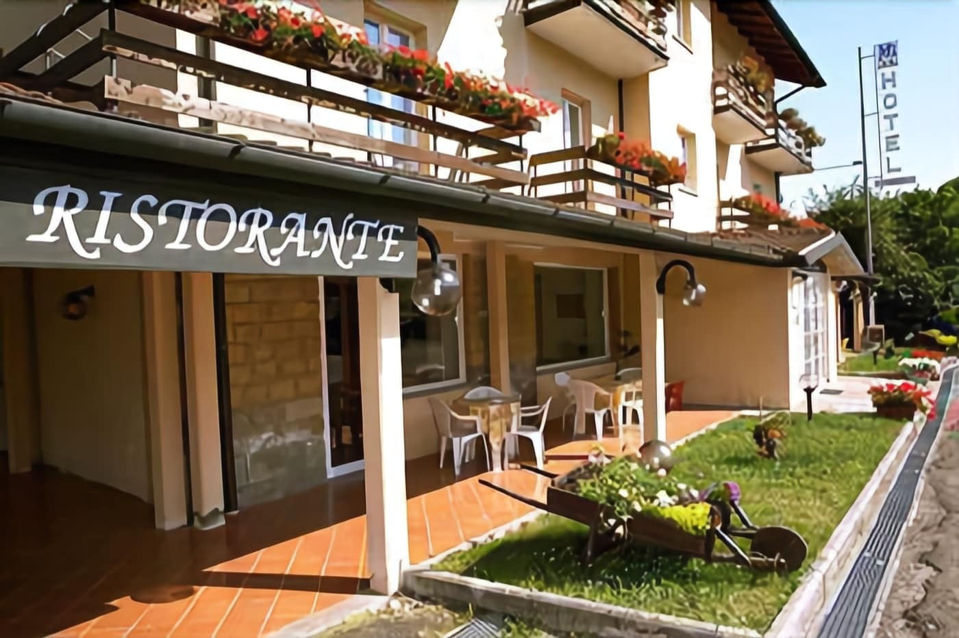 Hotel Gambrinus Abbadia San Salvator Dış mekan fotoğraf