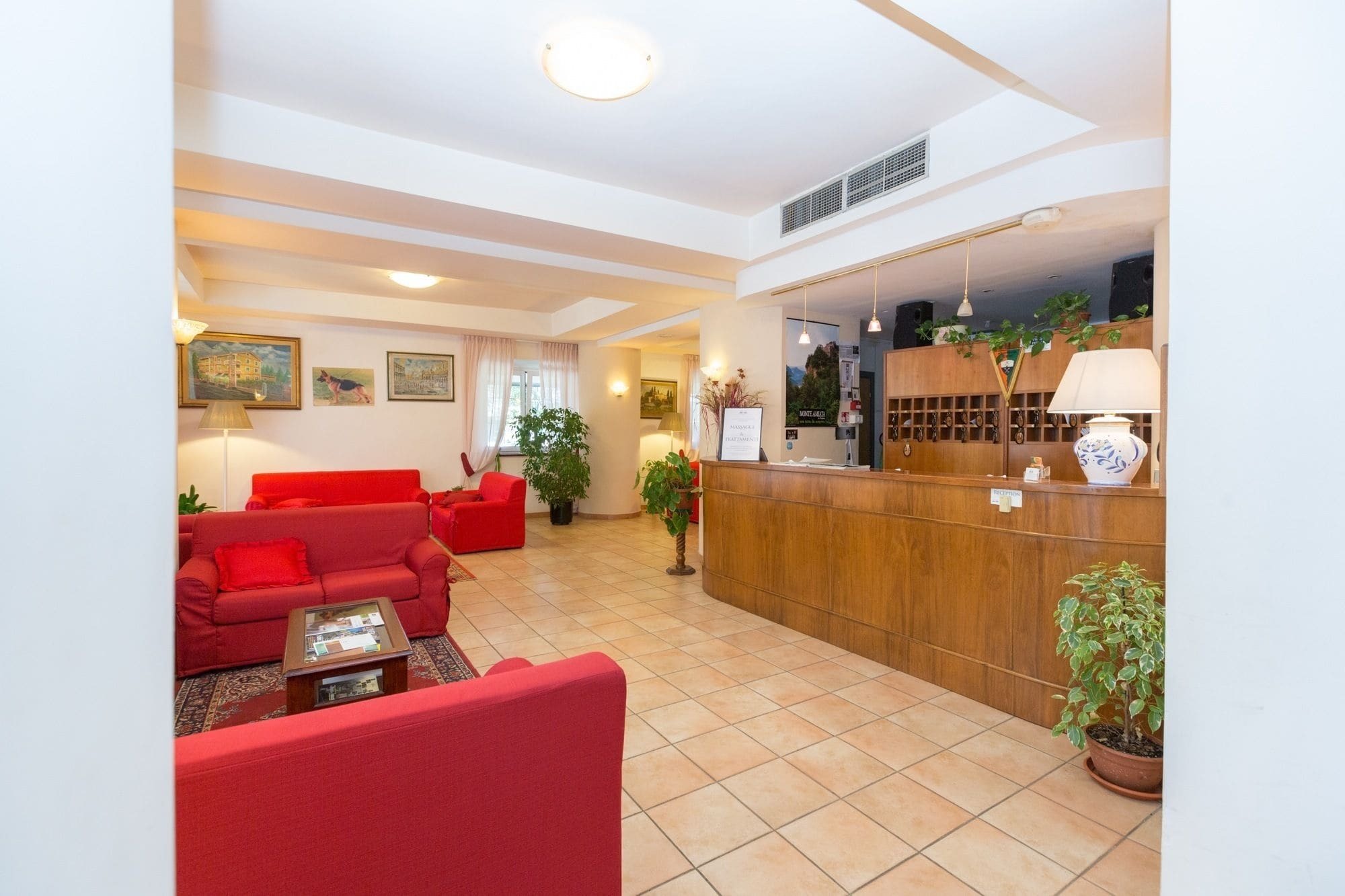 Hotel Gambrinus Abbadia San Salvator Dış mekan fotoğraf